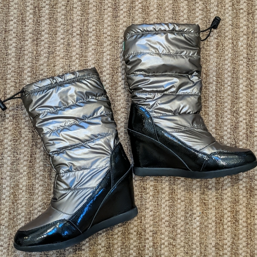 Cougar Gander Gunmetal Wedge Boots Size 9